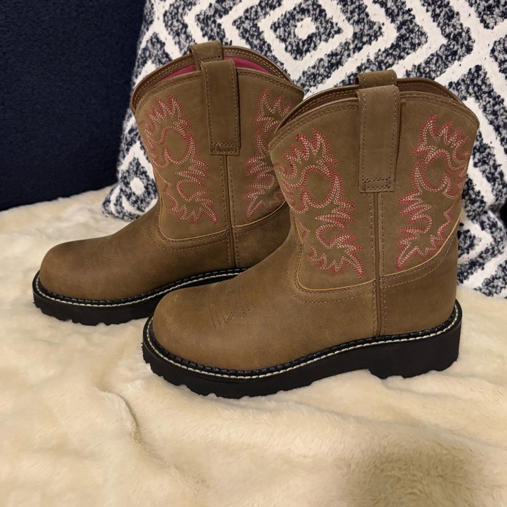 Ariat Women’s Fatbaby Brown Bomber Western Boots -Size 5.5
